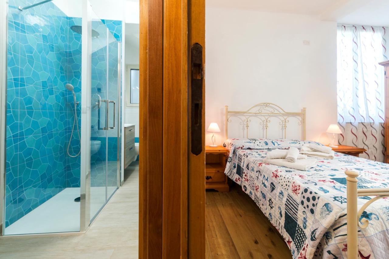 Camera Con Bagno Villa Isabel Cala Gonone Eksteriør bilde